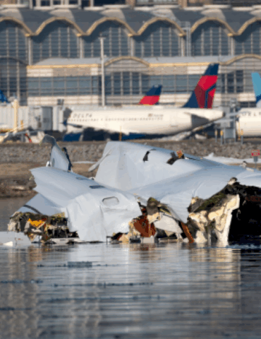 $400-gps-device-could-have-prevented-deadly-mid-air-crash-near-dc:-ntsb-chair