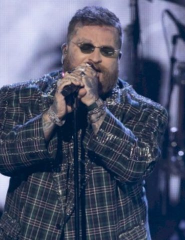 teddy-swims-to-headline-super-bowl-lx-tailgate-concert