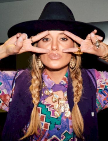 ‘lainey-wilson:-keepin’-country-cool’-comes-to-netflix-april-22