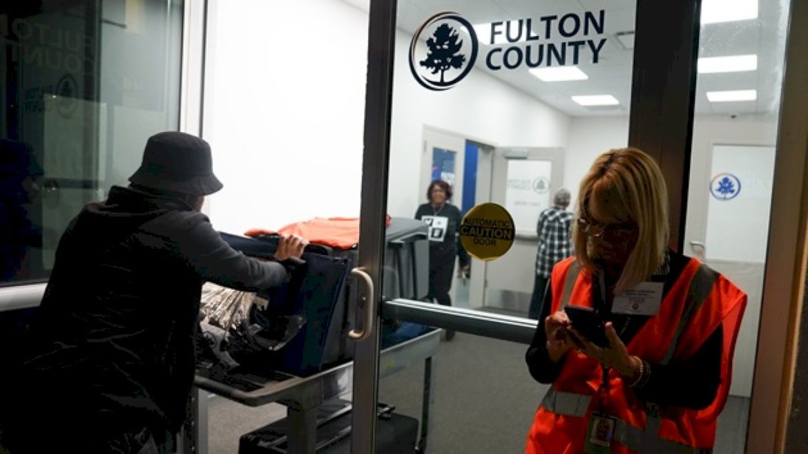 fulton-county-official-slams-trump-administration-over-fbi’s-seizure-of-2020-ballots