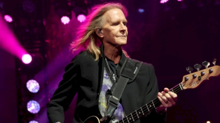 aerosmith’s-tom-hamilton-takes-last-ride-on-disney-world’s-rock-‘n’-roller-coaster-ahead-of-band’s-removal