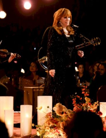 grammys-2026:-jelly-roll-reels-in-three-trophies,-reba-mcentire-delivers-a-performance-50-years-in-the-making
