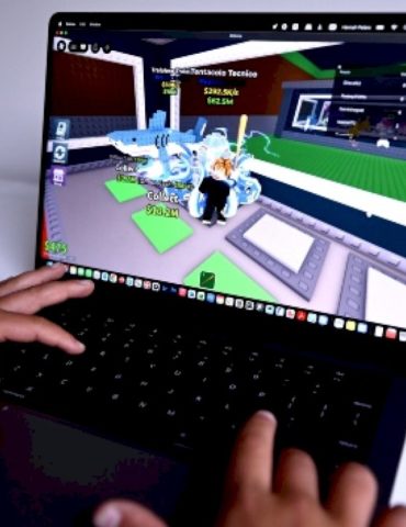 hundreds-of-parents-ask-roblox-board-to-stop-attempts-to-force-lawsuits-out-of-the-public-eye