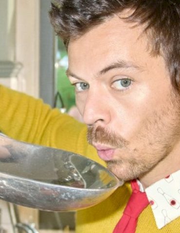 harry-styles’-‘aperture’-lets-the-light-in-on-top-of-‘billboard’-hot-100