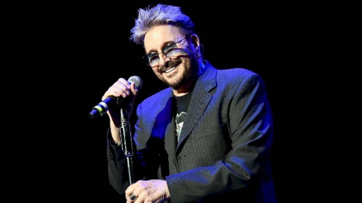 three-dog-night-founding-member-chuck-negron-dead-at-83