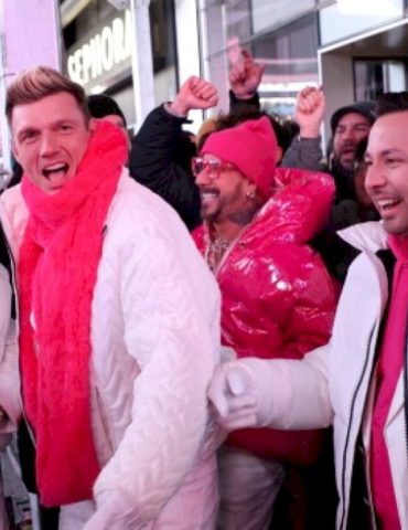 backstreet-boys-to-star-in-t-mobile-super-bowl-ad