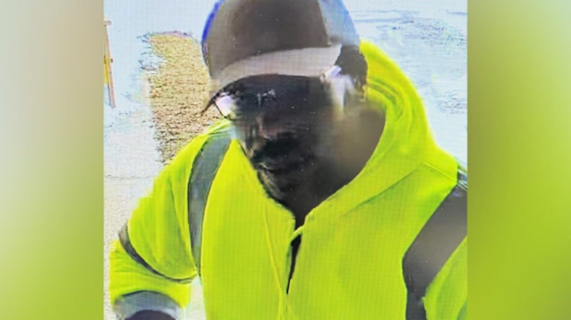 investigators-searching-for-suspect-in-killing,-robbery-of-bar-owner