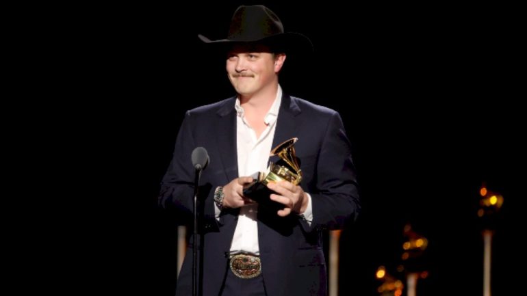 zach-top-‘ain’t-in-it-for-[his]-health,’-and-he’s-got-the-grammy-to-prove-it