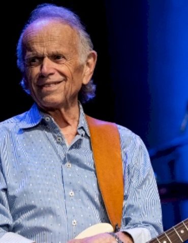 al-jardine-to-play-‘the-beach-boys-love-you’-at-special-la-concert
