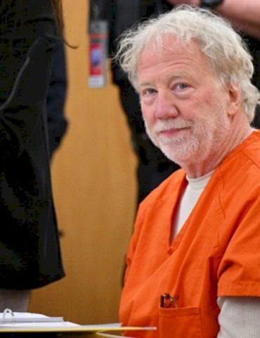 timothy-busfield-indicted-by-grand-jury-in-child-sex-abuse-case
