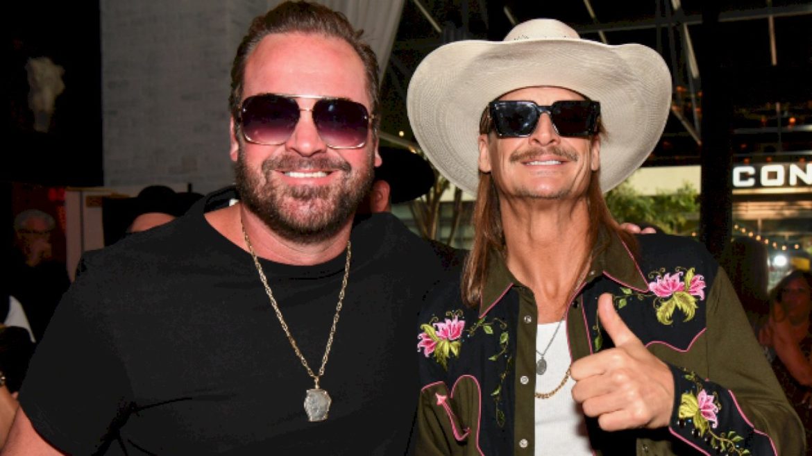 millions-tune-in-for-counterprogrammed-super-bowl-halftime-show