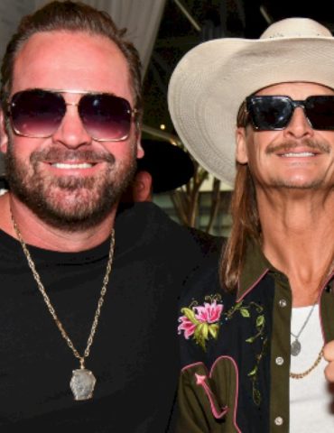 millions-tune-in-for-counterprogrammed-super-bowl-halftime-show