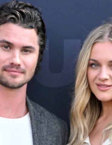 kelsea-ballerini-&-chase-stokes-break-up-again
