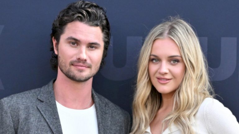 kelsea-ballerini-&-chase-stokes-break-up-again