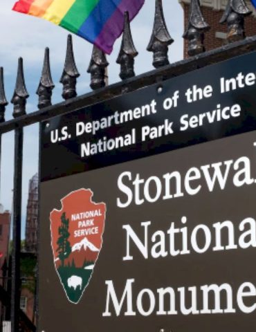 trump-admin-removes-pride-flag-from-stonewall-national-monument