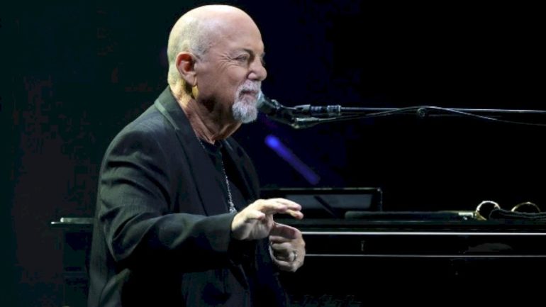 report:-billy-joel-takes-long-island-home-off-the-market