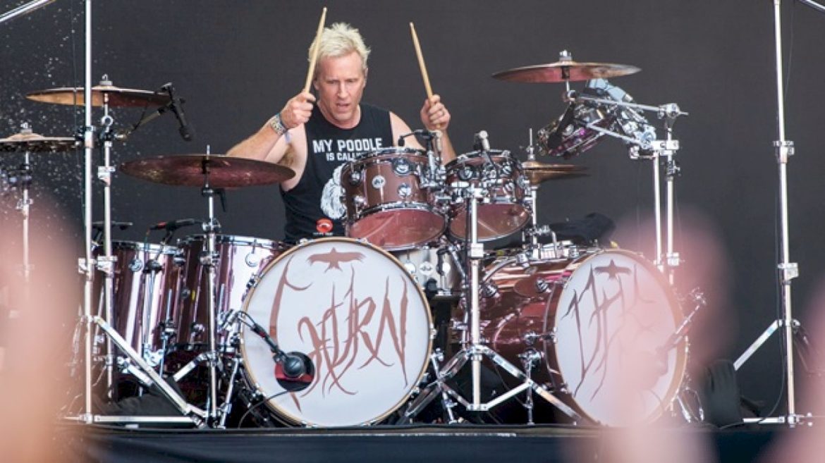 josh-freese-reflects-on-foo-fighters-departure:-‘i-did-not-see-that-coming’