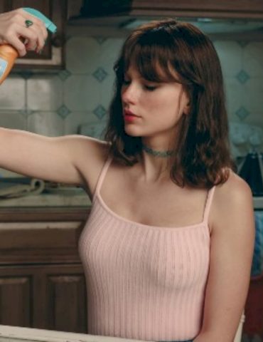 ‘absurd-and-hilarious’:-taylor-swift-releases-two-behind-the-scenes-looks-at-‘opalite’-video