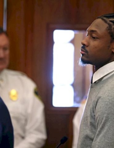patriots-wide-receiver-stefon-diggs-arraigned-on-charges-of-strangulation