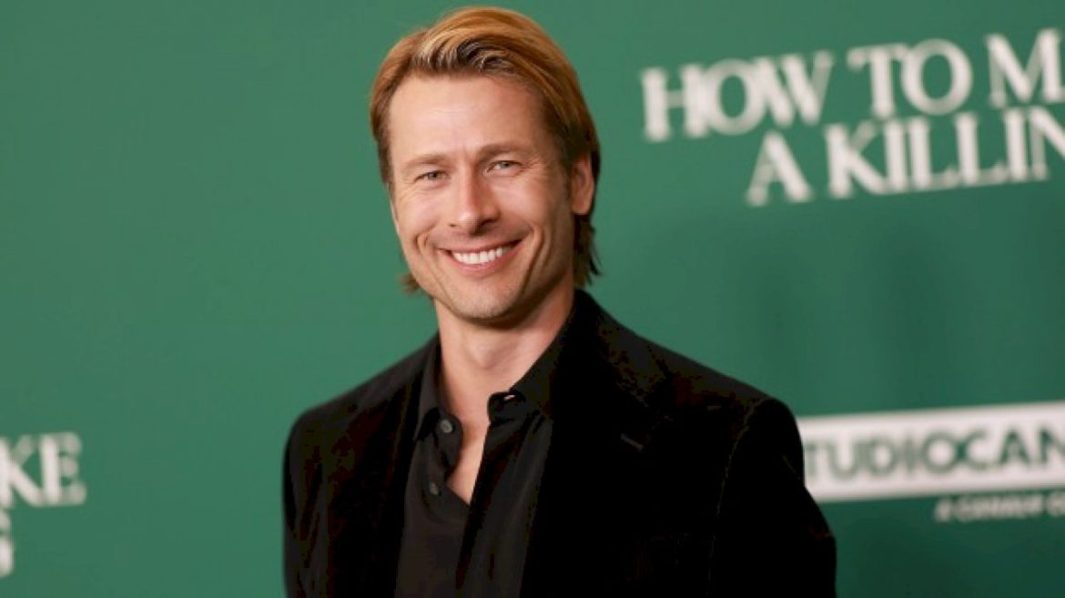 glen-powell-wants-to-make-‘brotherhood-of-the-traveling-pants’-with-nick-jonas