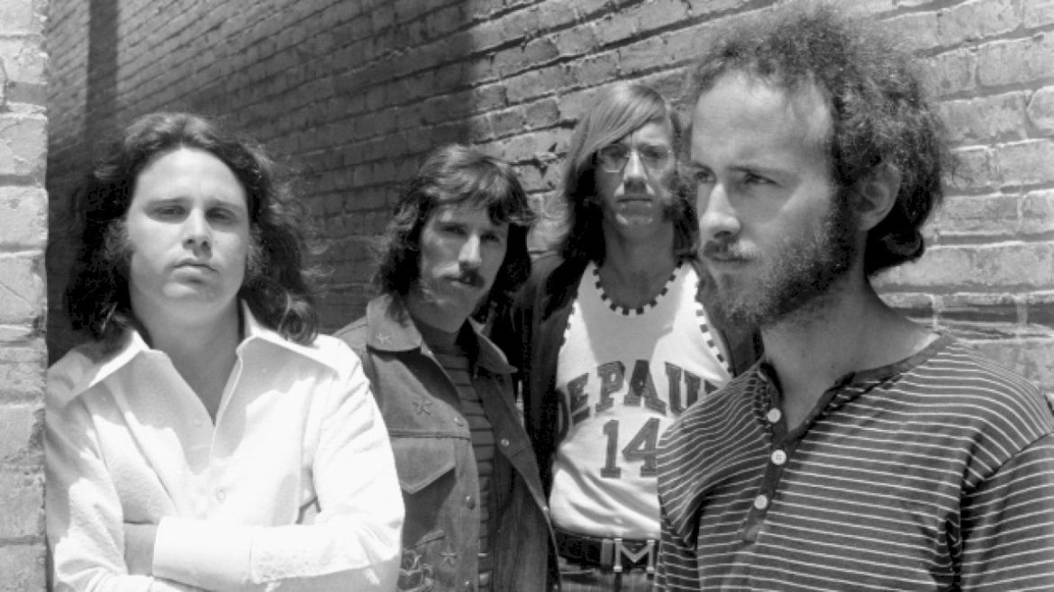 the-doors’-playing-for-change-video-shows-‘jim,-robby-and-john-are-still-in-sync,’-says-producer