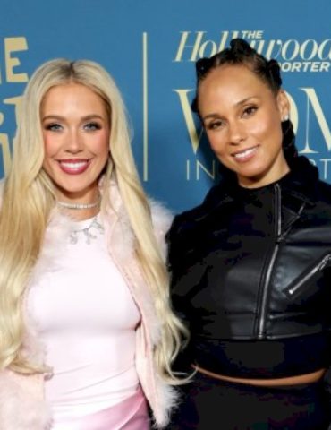 megan-moroney-honored-by-alicia-keys-in-la,-says-‘i-can’t-believe-[she]-knows-who-i-am’