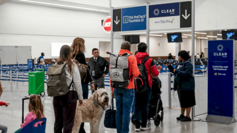 dhs-reverses-decision-to-suspend-tsa-precheck-and-global-entry-due-to-shutdown