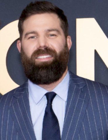 ‘like-god-intended,’-jordan-davis-is-dropping-new-music-on-friday