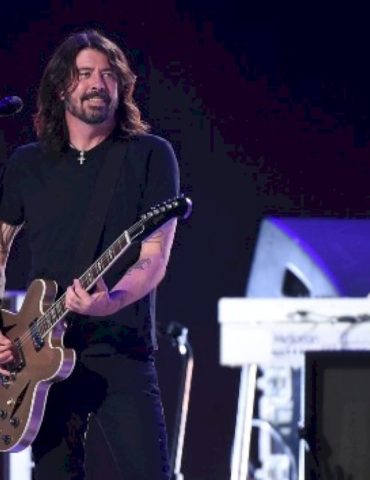 foo-fighters-headlining-2026-rock-in-rio-festival