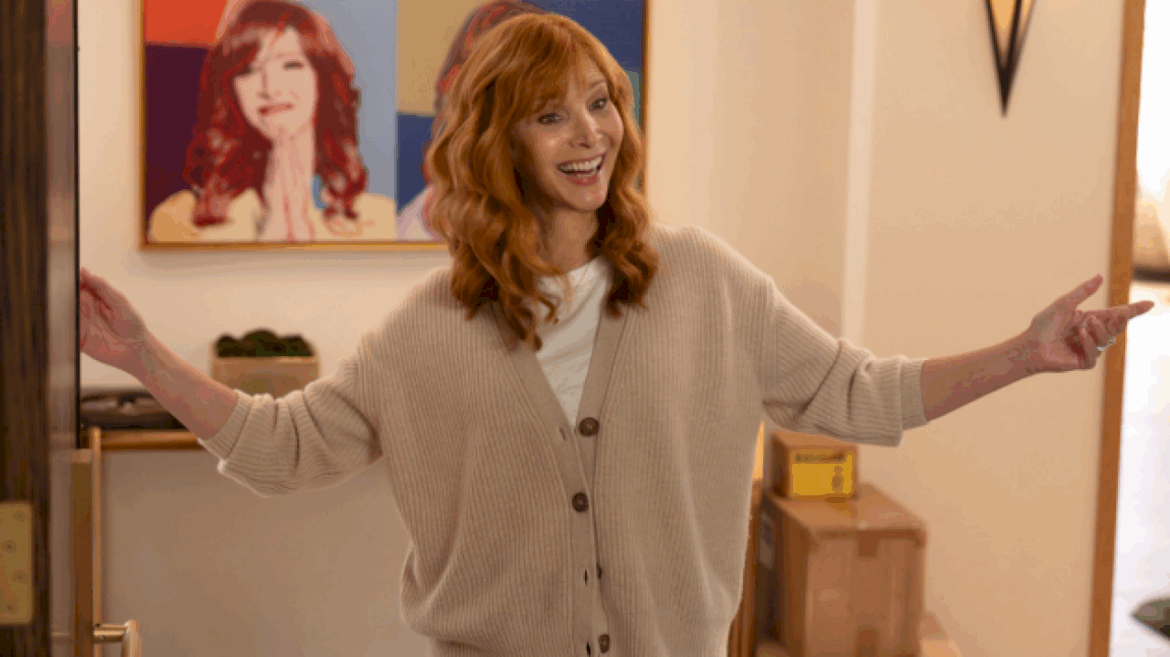 see-lisa-kudrow-come-back-as-valerie-cherish-in-‘the-comeback’-season-3-trailer