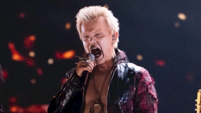 billy-idol-isn’t-upset-about-not-getting-into-the-rock-&-roll-hall-of-fame-the-first-time