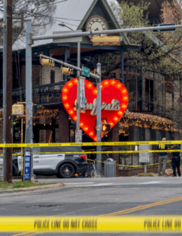terrorism-motive-probed-in-mass-shooting-at-austin-bar:-fbi