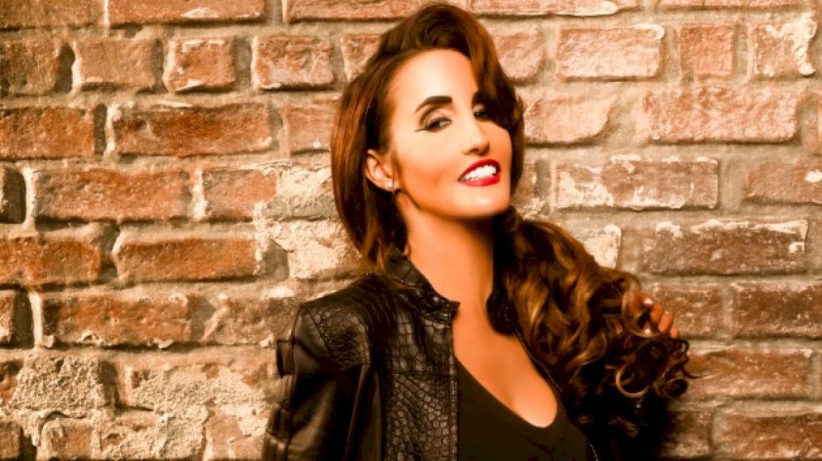 laura-bryna’s-‘rise’-is-about-helping-people-get-through-‘the-yuck-in-our-lives’