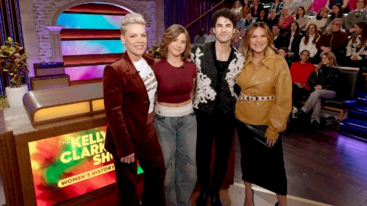 pink-denies-she’s-taking-over-‘the-kelly-clarkson-show’:-‘if-i-wanted-a-talk-show-…-i-would-just-have-one’