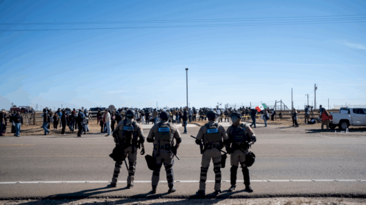 911-calls-from-ice-detention-center-underscore-concerns-about-conditions,-advocates-say