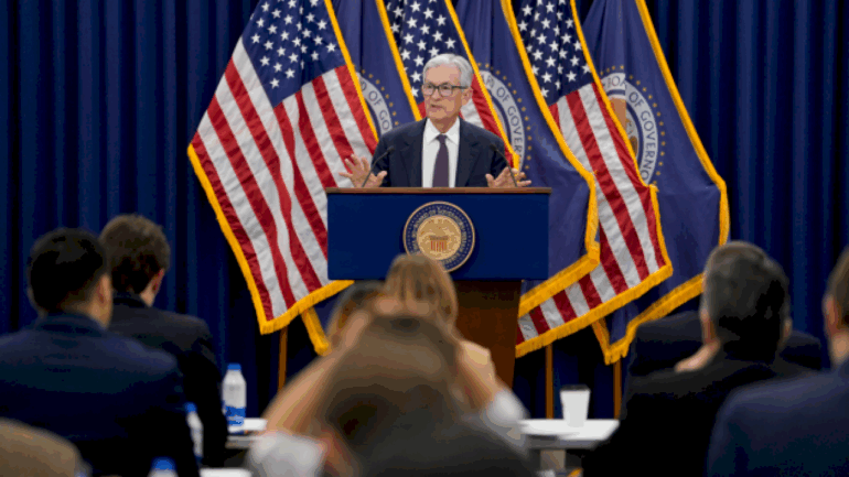 us-lost-92,000-jobs-as-markets-roil,-gas-prices-surge:-report