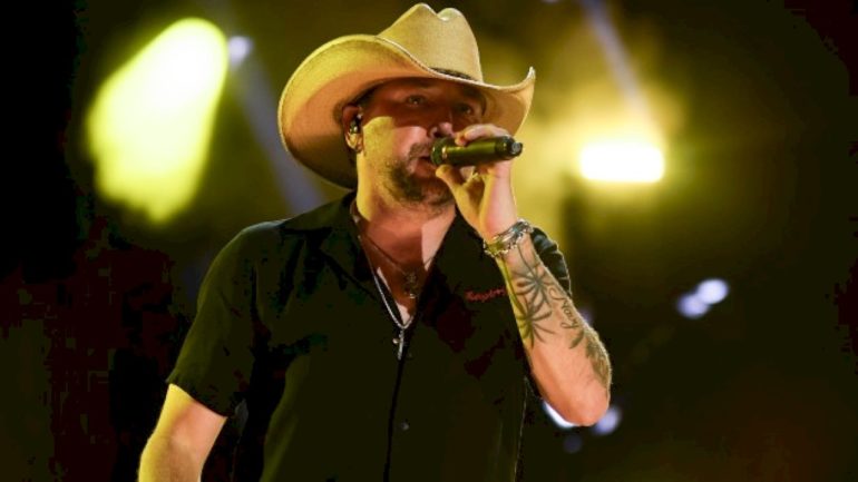 jason-aldean’s-50th-chart-entry-is-a-heart-to-heart-between-a-man-and-his-heart