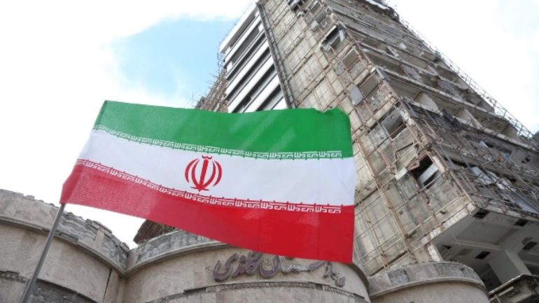 us-missile-seen-hitting-building-near-iranian-girls’-school,-experts-say