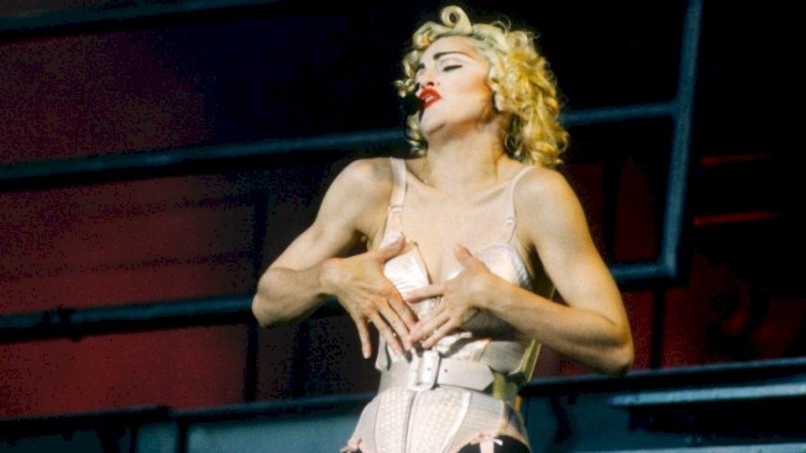 madonna-confirms-she-has-the-jersey-that-spanish-soccer-club’s-been-looking-for