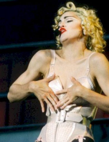 madonna-confirms-she-has-the-jersey-that-spanish-soccer-club’s-been-looking-for