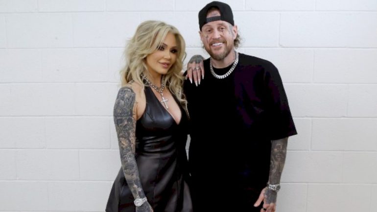 jelly-roll-to-headline-matthew-mcconaughey’s-charity-event,-casts-wife-bunnie-xo-in-new-video