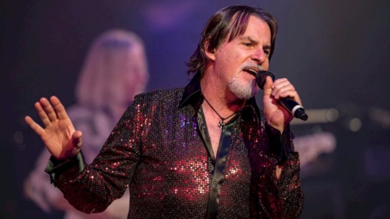 boston-lead-singer-tommy-decarlo-dead-at-60