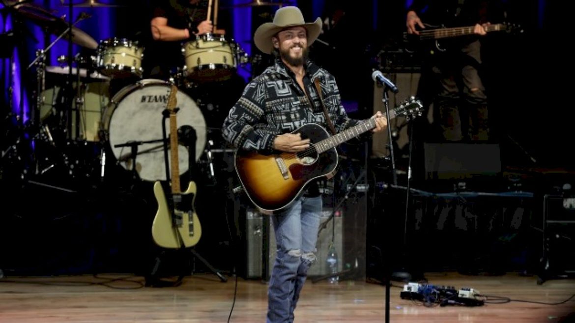 chris-janson’s-gonna-have-‘fun’-with-david-lee-murphy