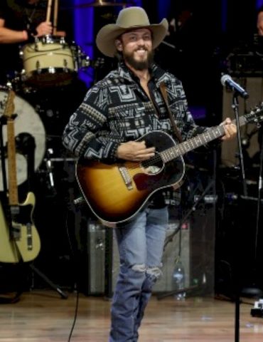 chris-janson’s-gonna-have-‘fun’-with-david-lee-murphy