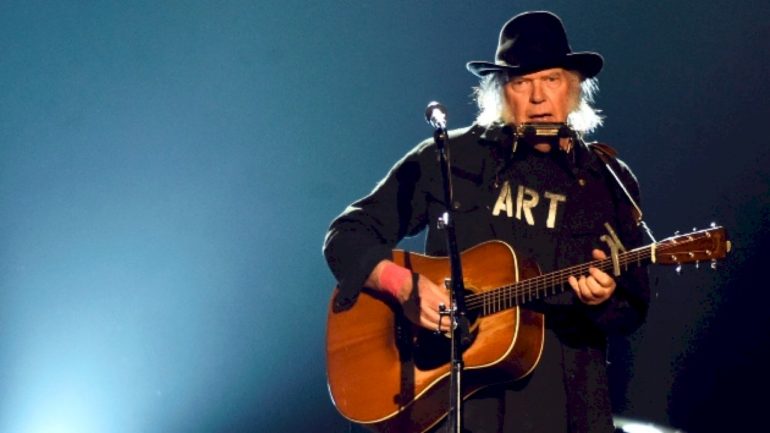neil-young-back-in-the-studio-with-chrome-hearts