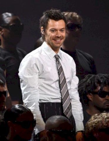 harry-styles-opens-up-about-that-time-he-cried-in-the-club