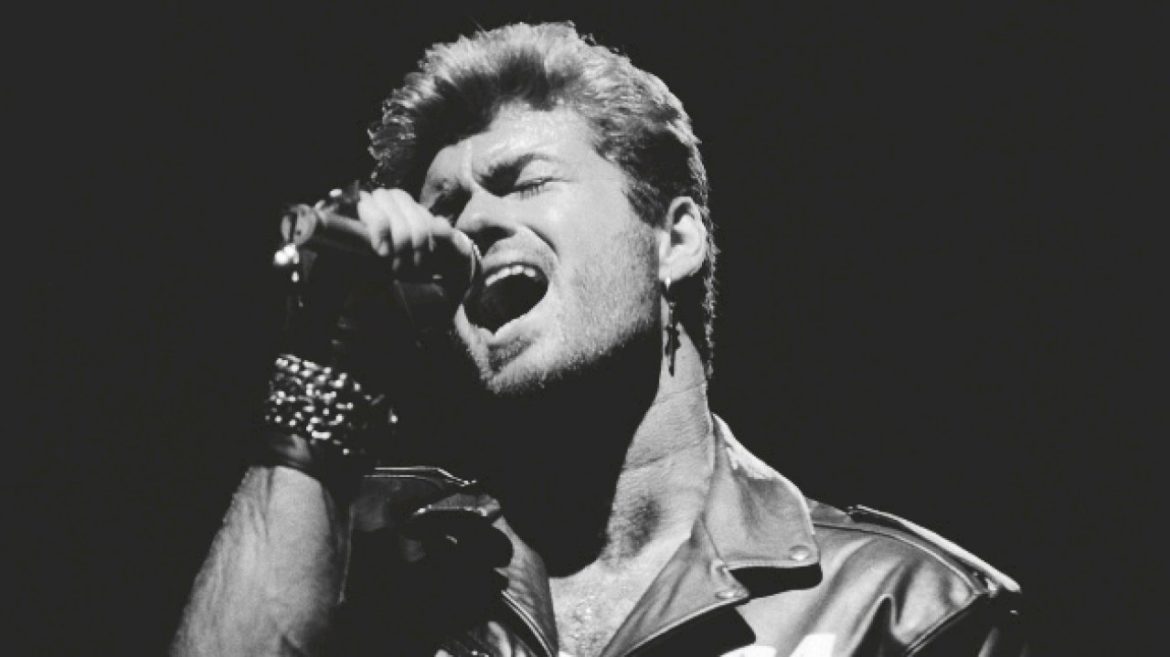 never-before-seen-george-michael-concert-film-is-coming-to-theaters