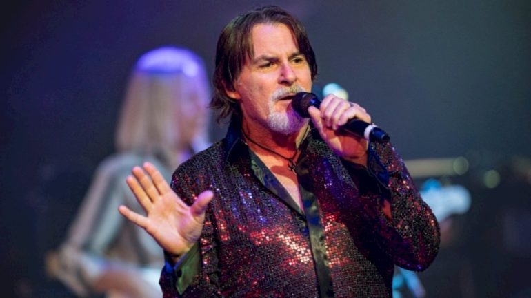 boston-pays-tribute-to-late-singer-tommy-decarlo