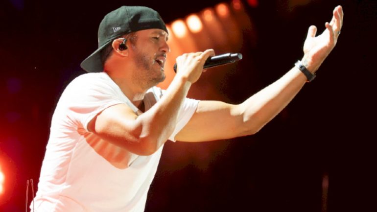 luke-bryan’s-crash-my-playa-returns-for-a-12th-year-in-2027