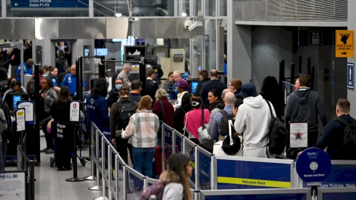 tsa-rolls-out-video-warning-travelers-of-long-wait-times,-blaming-‘democrat-shutdown’